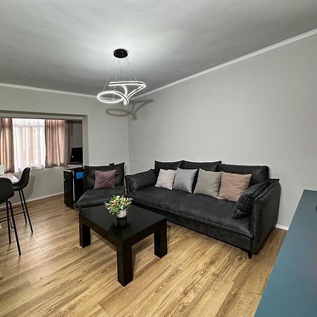 Home Select Tirana Extérieur photo